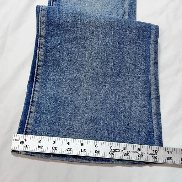 Fashion Nova Jeans Size 7 Gemma Sculpting Stretch Flare Wash Distressed Blue New - Picture 11 of 13